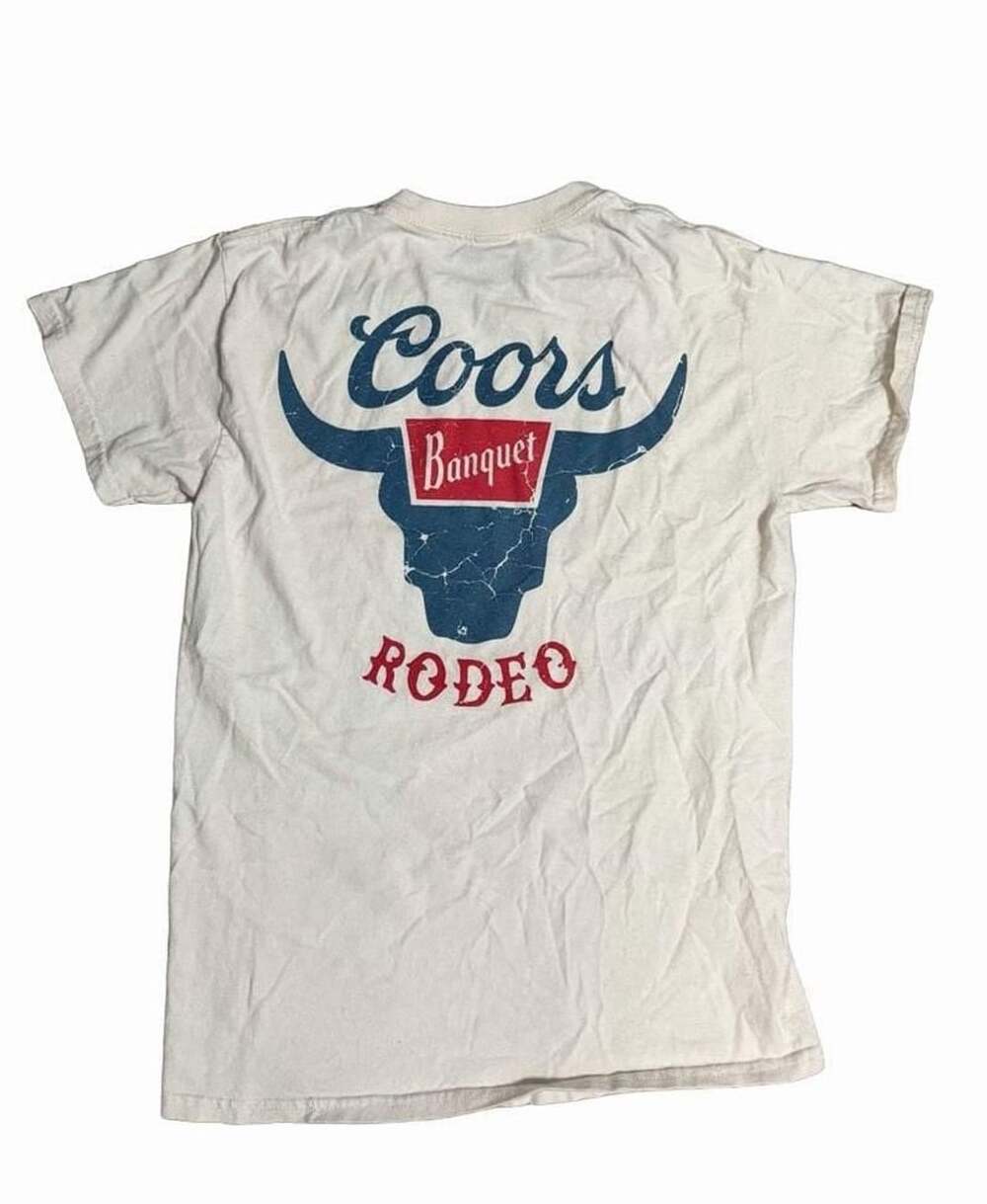 Urban Outfitters Coors Banquet Rodeo Graphic T-Shirt Size Small